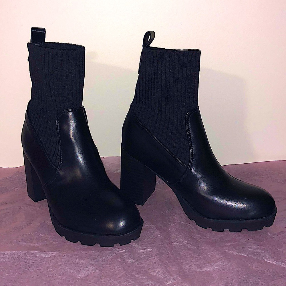 | Catherine Malandrino | Black boots |